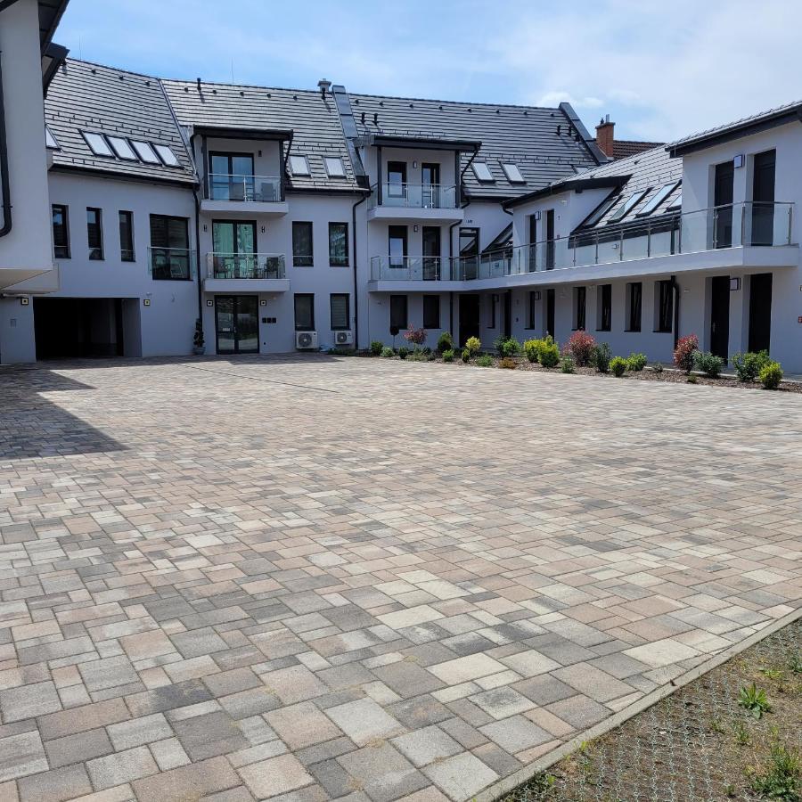 Silver Lodge Apartments Eger Exterior foto